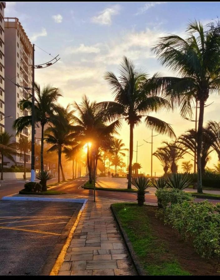 Kitnet Na Praia Praia Grande  Bagian luar foto